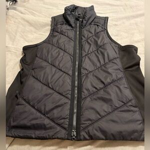 Athleta Rock Ridge Primaloft® Vest – Women’s